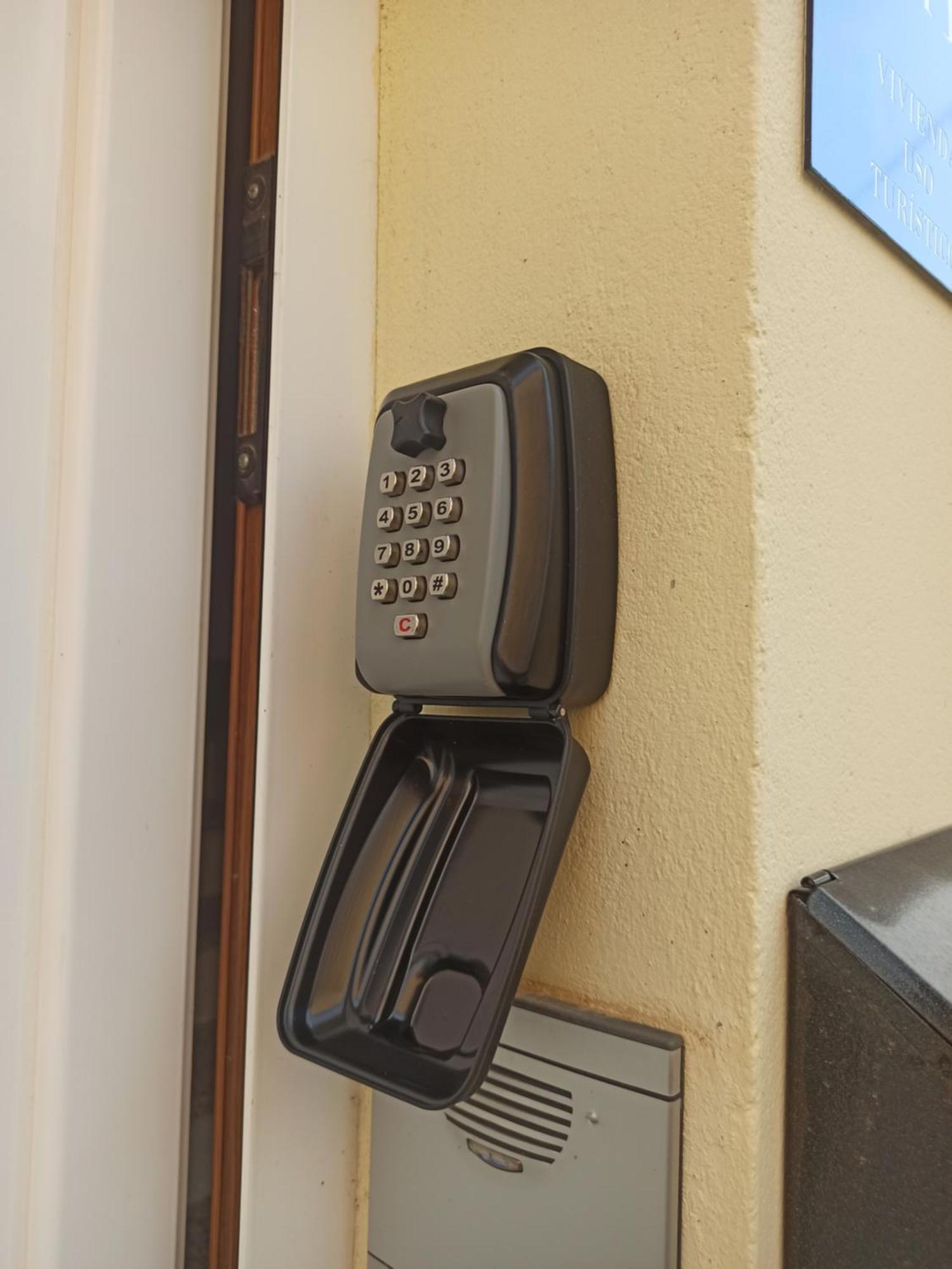 Apartament La Casona Serranillos Zewnętrze zdjęcie