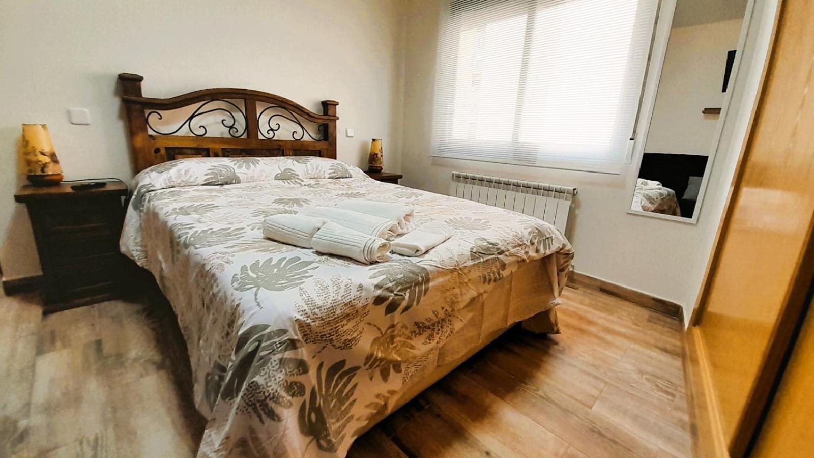 Apartament La Casona Serranillos Zewnętrze zdjęcie