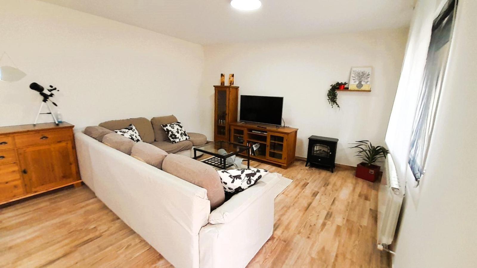 Apartament La Casona Serranillos Zewnętrze zdjęcie
