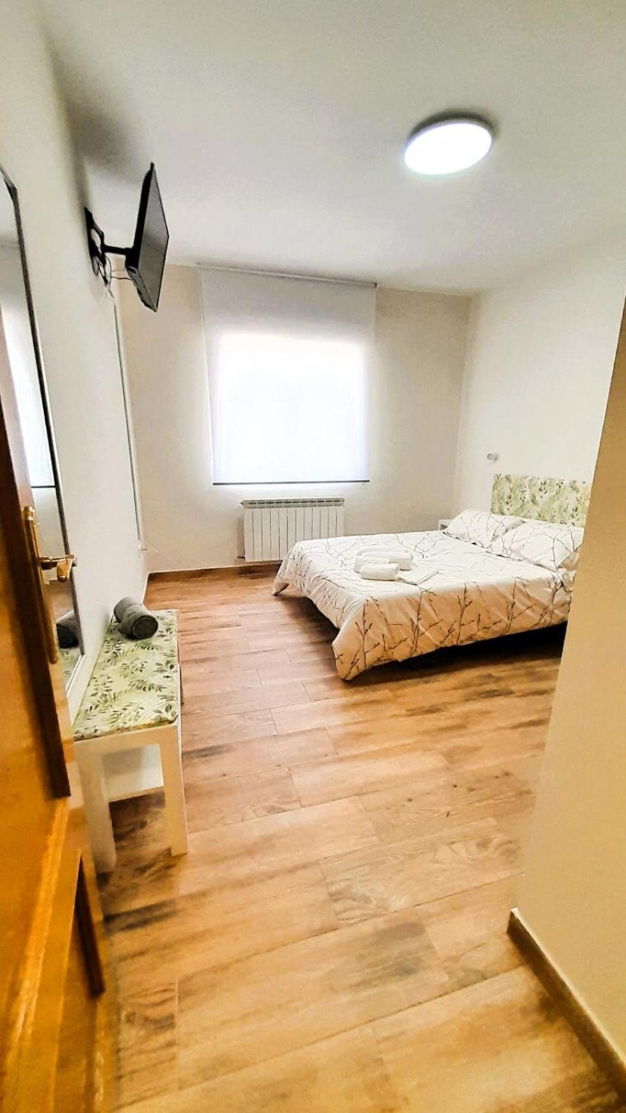 Apartament La Casona Serranillos Zewnętrze zdjęcie