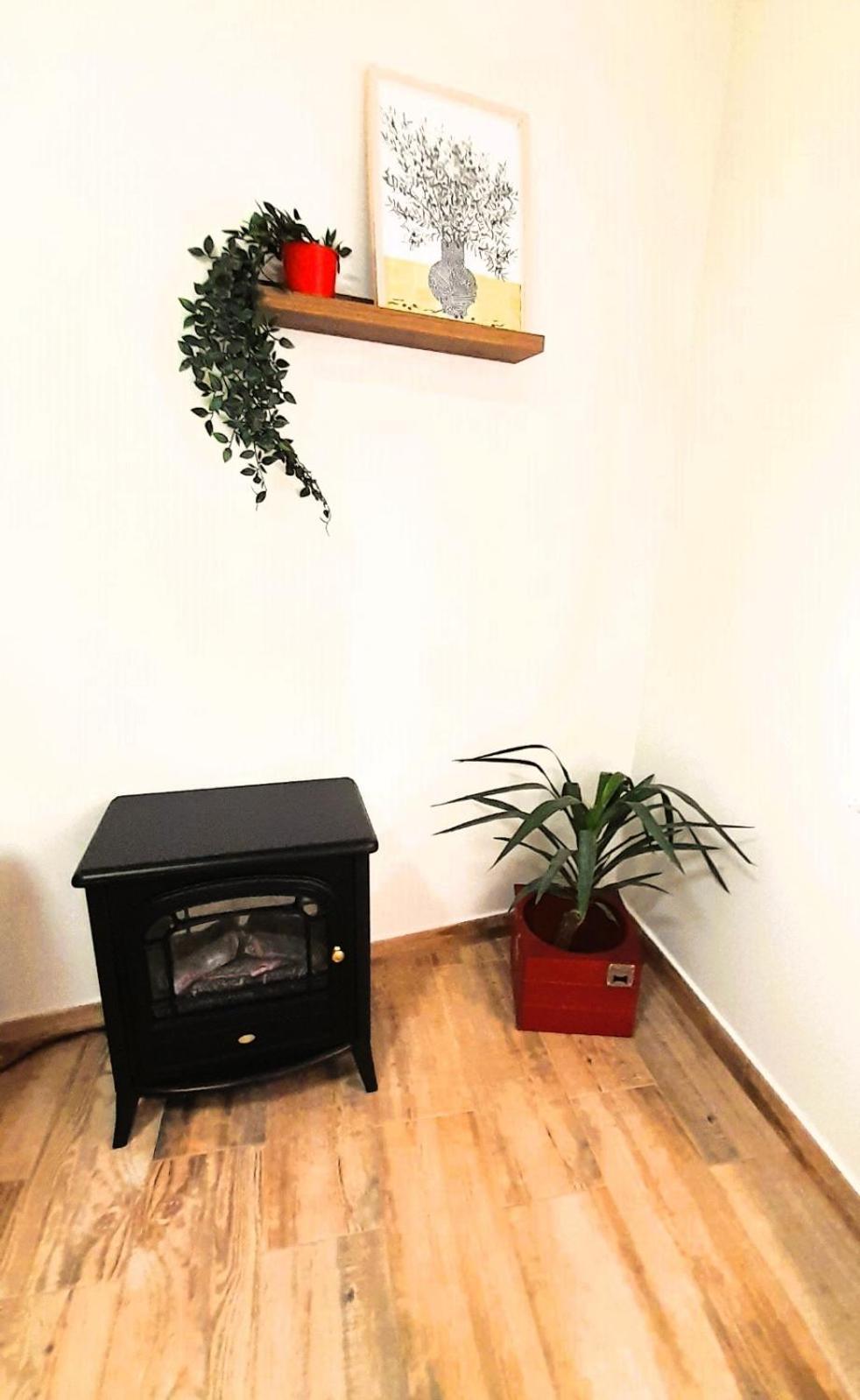 Apartament La Casona Serranillos Zewnętrze zdjęcie